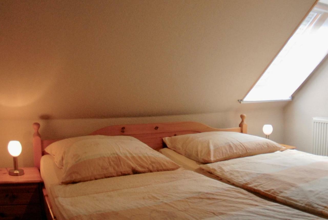 Hof Olde Warft Apartment Oldenswort ภายนอก รูปภาพ