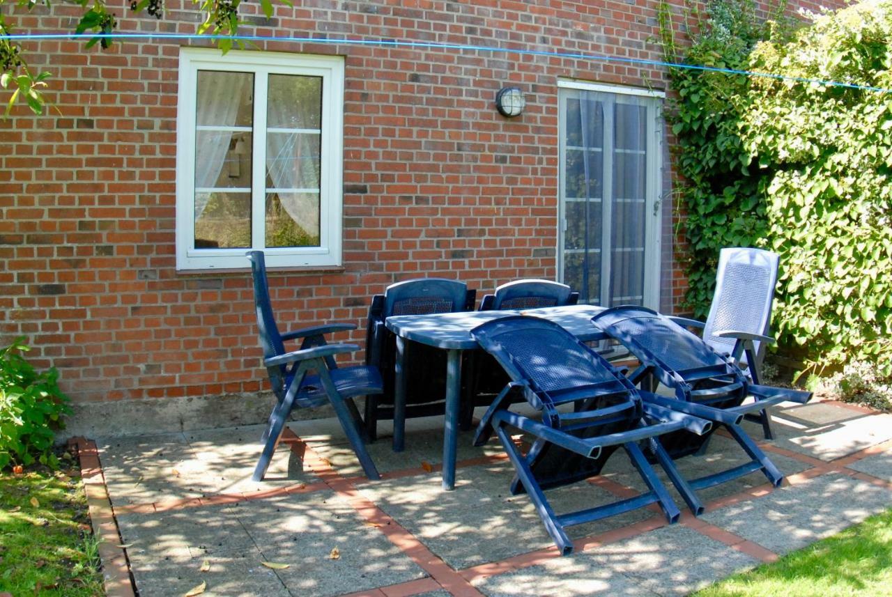 Hof Olde Warft Apartment Oldenswort ภายนอก รูปภาพ